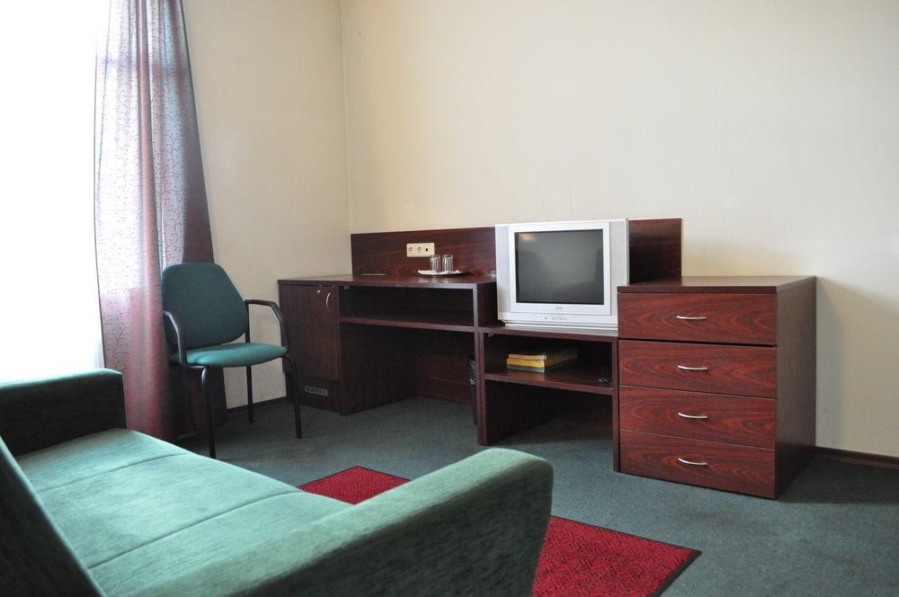 Hotel Albatross Рига Екстериор снимка