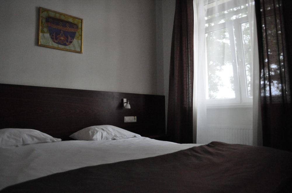Hotel Albatross Рига Екстериор снимка