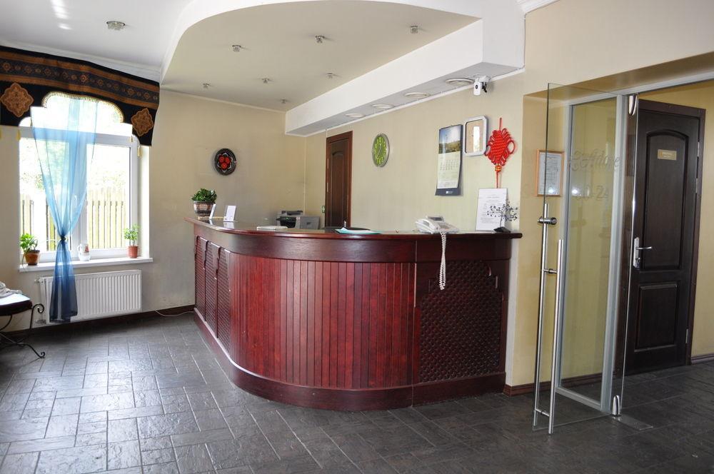 Hotel Albatross Рига Екстериор снимка