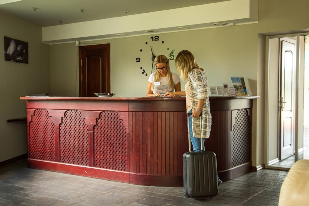 Hotel Albatross Рига Екстериор снимка