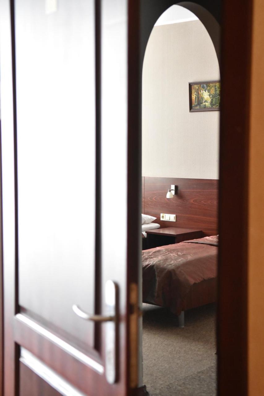 Hotel Albatross Рига Екстериор снимка